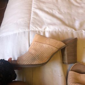 Toms chunky heels